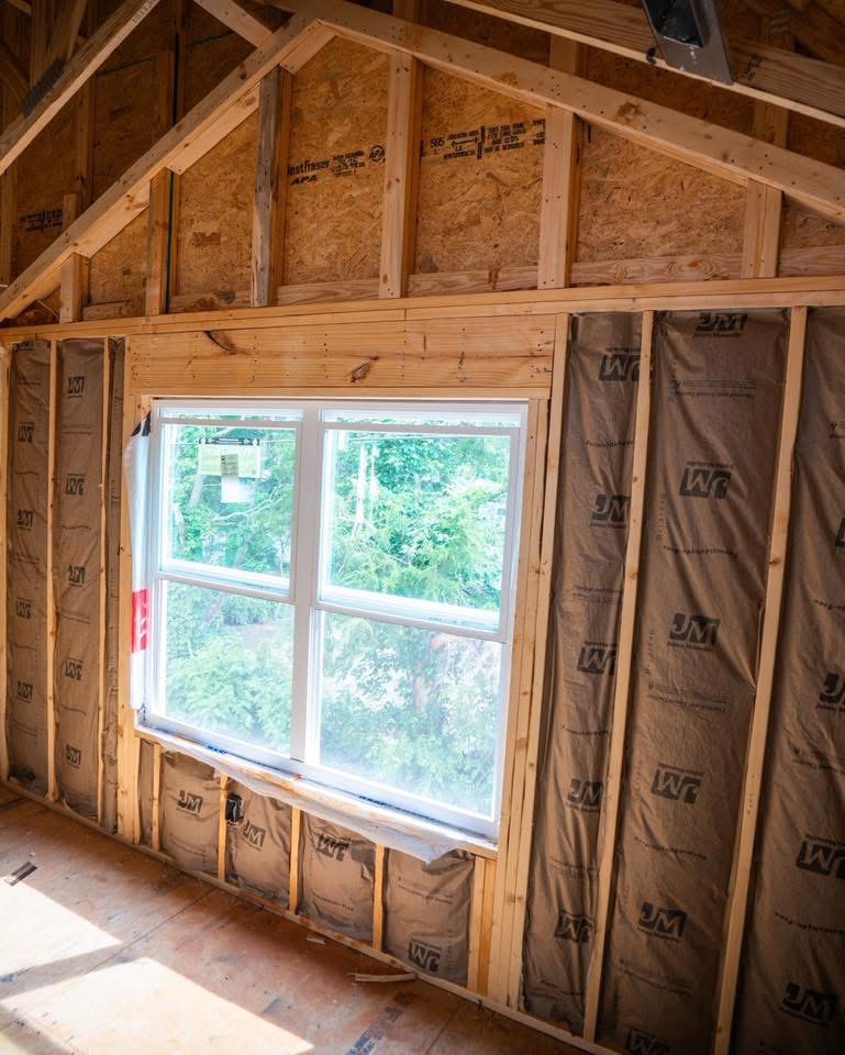 Blown-in attic insulation job in Clinton TN